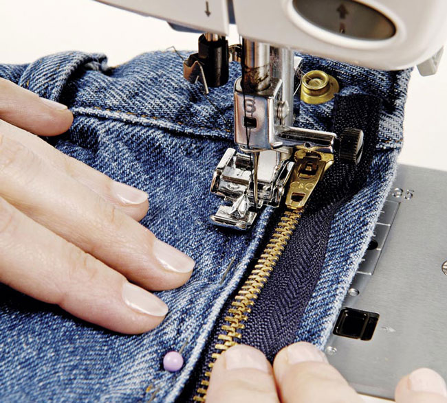 تعویض زیپ شلوار جین و کتان